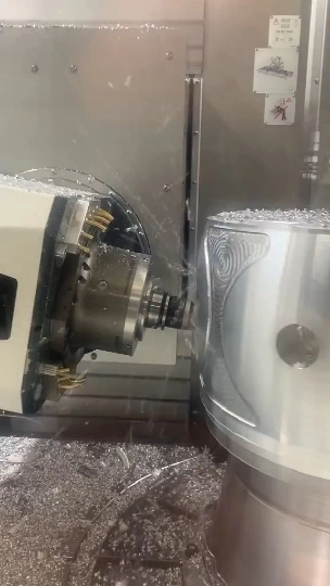 Centro di lavoro orizzontale CNC Bj-H630 Centro di lavoro orizzontale CNC ad alta precisione Macchina orizzontale automatica